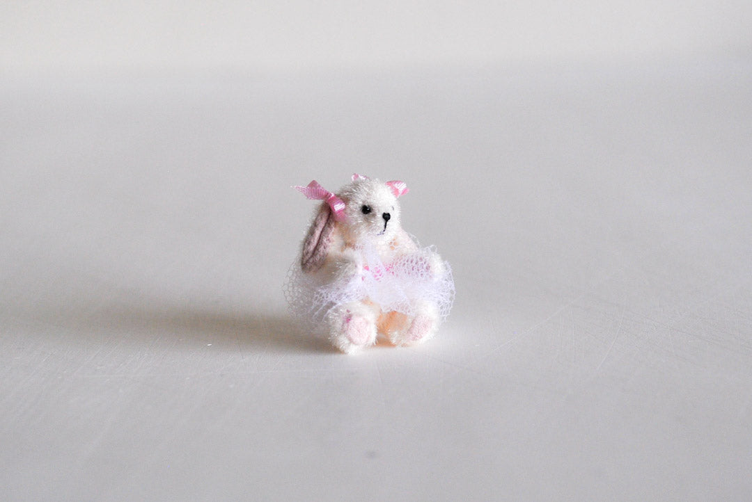 Petit Anna by Anna Braun