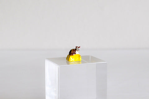 ESTATE TREASURE: Porcelain Cat by Ron Benson