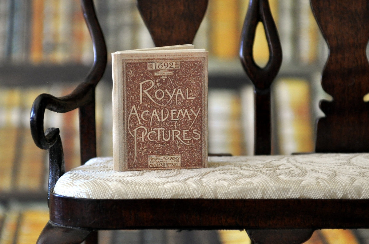 ESTATE TREASURE: Fully Printed Vintage Book - Royal Academy Pictures by Jean Day