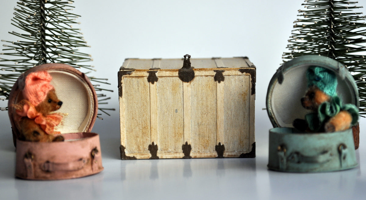 Travelling Trunk by Castle Crafts