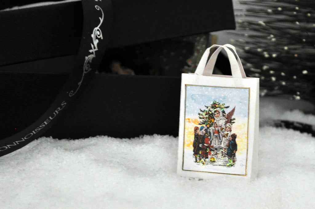 Estate Treasure: German Christmas Shopping Bag With Glitter Detail by Sue Zwahlen